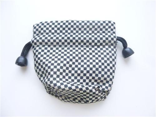 Black and White Checkered Mini Kinchaku Bag - shimazakura